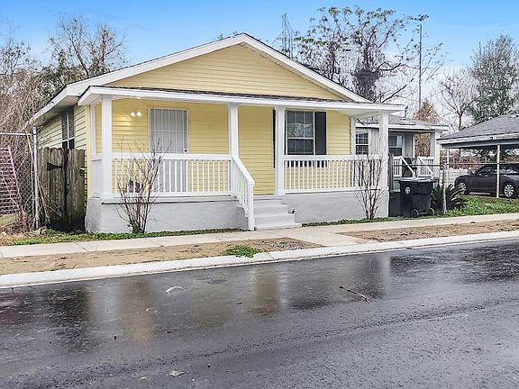 2nd image of 3024 N Roman St
