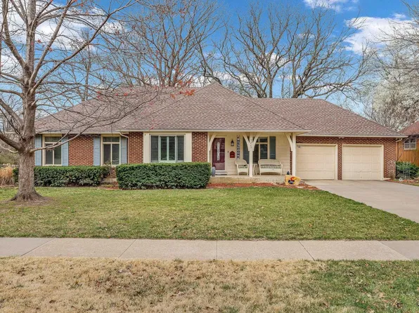 3215 SW Macvicar Ave, Topeka, KS 66611