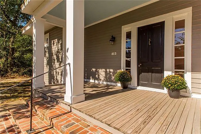 5 bed, 4.0 bath, 4044 sqft, $3,800 — Photo 3