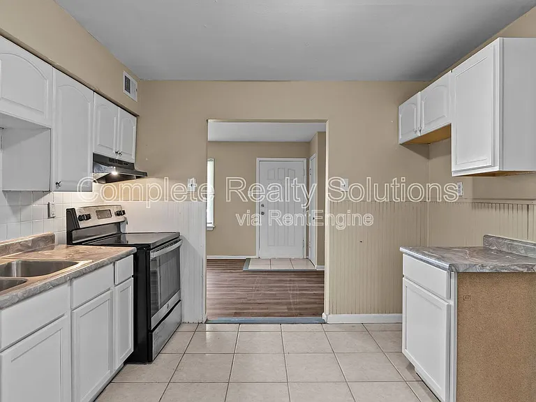 1132 Redman Blvd — Photo 14