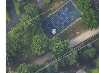 180 Abrahams Ln, Villanova, PA 19085