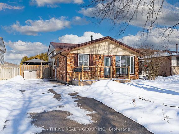 3rd image of 20 Buchan Rd