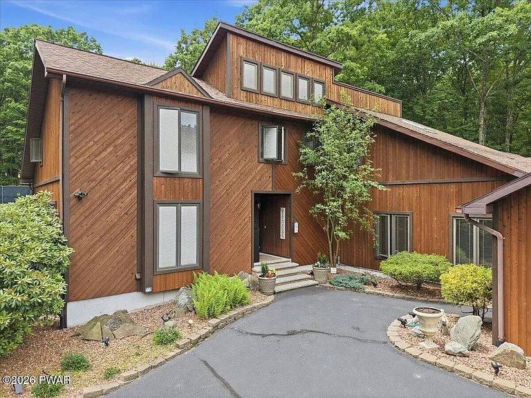 1075 Acacia Dr — Photo 41