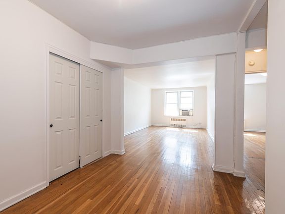 3rd image of 3325 90th St APT 3K