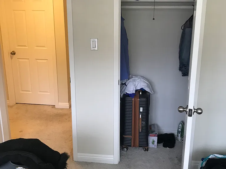 1359 Phelps Ave #8-A — Photo 3