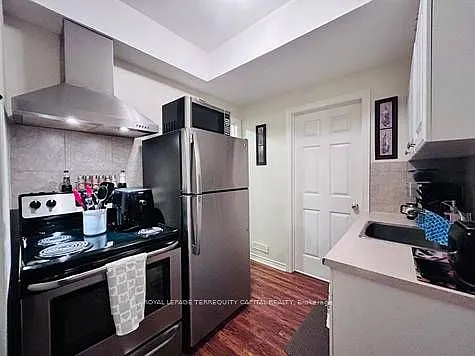 39 Monique Cres #LOWER — Photo 3