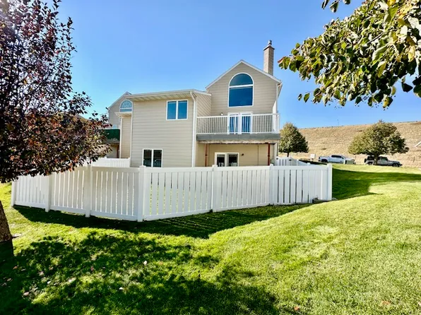 2008 Market Place Dr, Great Falls, MT 59404