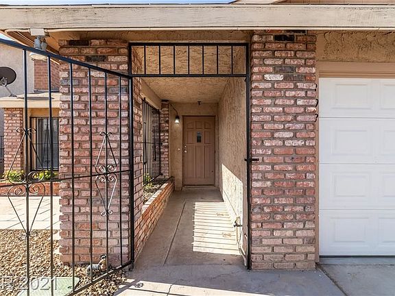 2nd image of 808 Dolores Dr