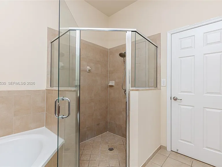 17031 SW 92nd St — Photo 24