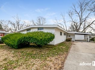 880 Robinwood Dr, Florissant, MO 63033