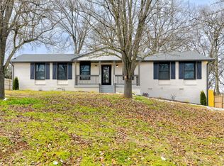 8125 Gordon Ln, Hermitage, TN 37076