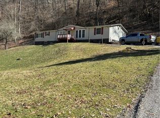 3626 Springfield Dr, Charleston, WV 25306