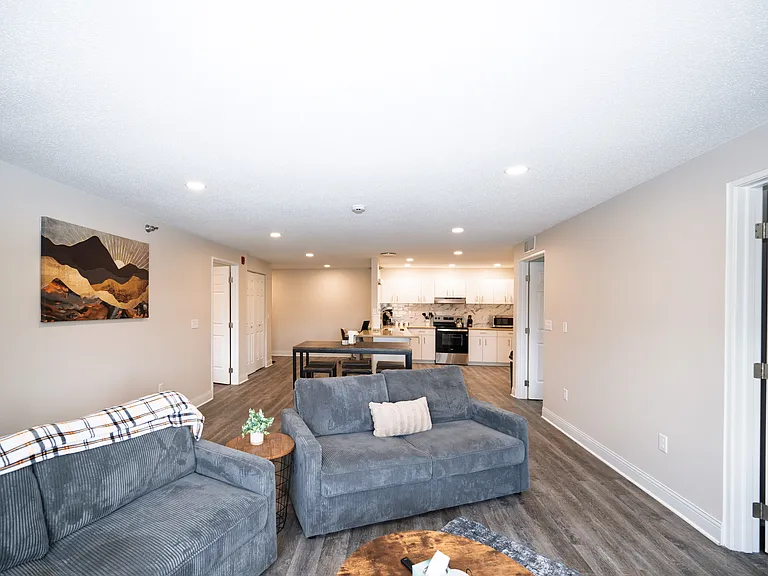 The Riverview — Photo 44