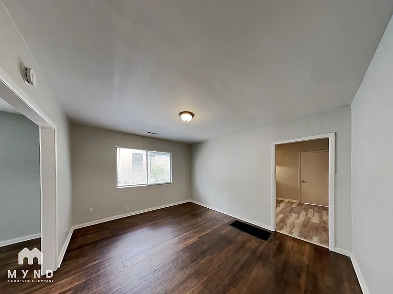4813 Court M — Photo 6