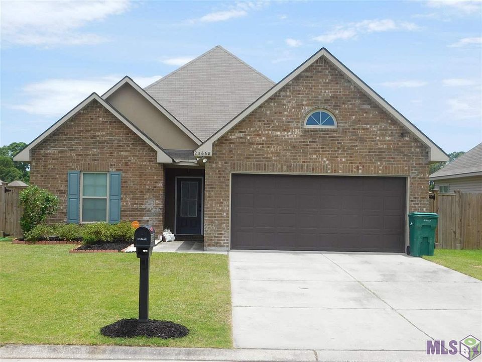 1st image of 25668 Palmwood Ct