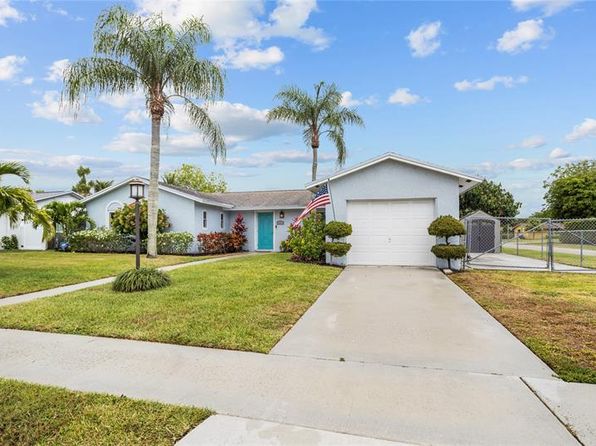 6579 Country Wood Way