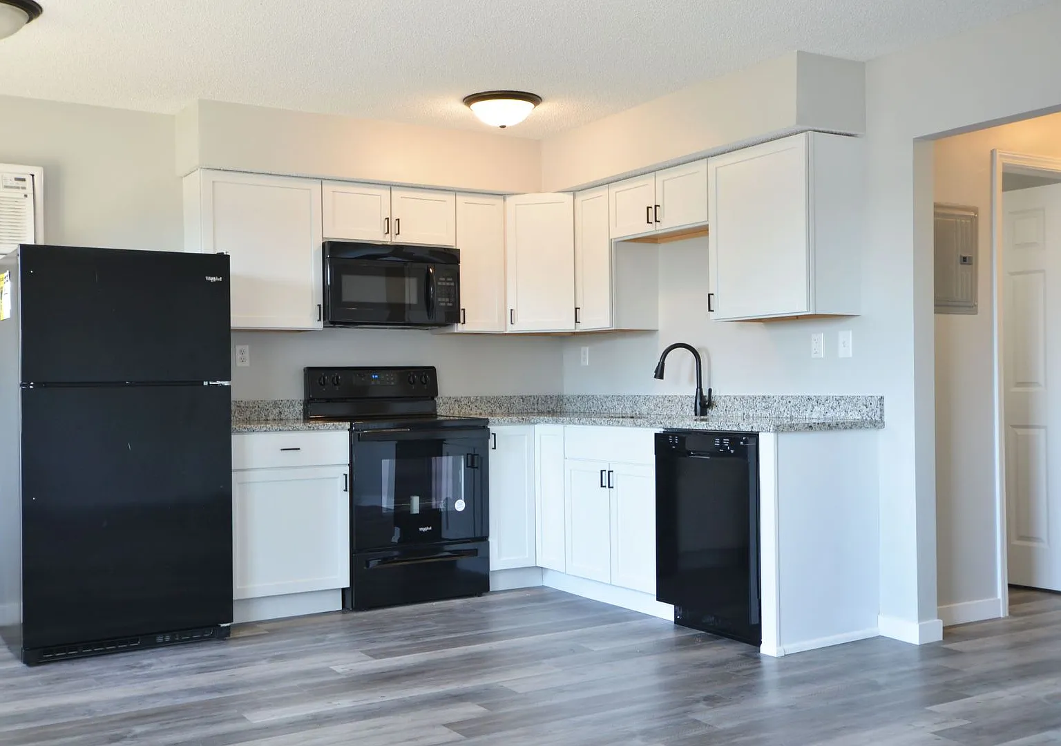 2741 Virginia - CRE — Photo 1