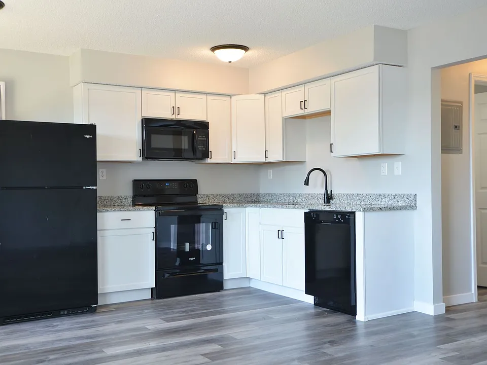 2741 Virginia - CRE