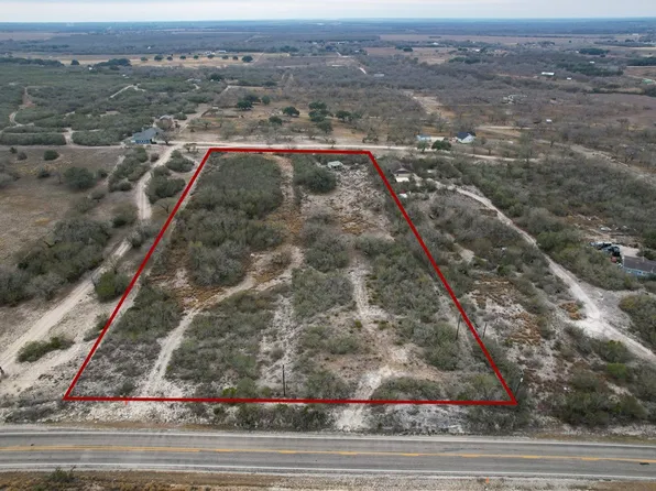 1828 Fm 534, George West, TX 78022