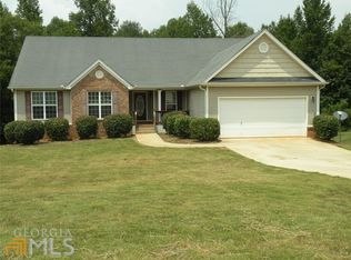206 Rainbow Ln, Winder, GA 30680