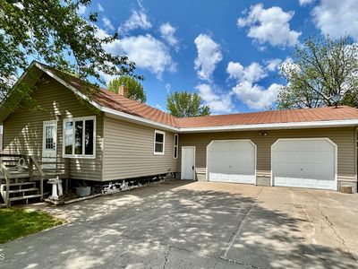 308 Borchardt Ave, Underwood, ND, 58576