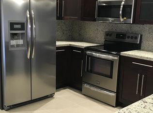 8401 SW 26th Pl, Davie, FL 33328