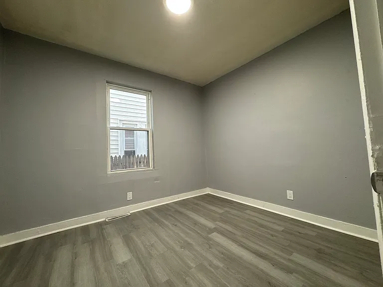156 Poplar St #1L — Photo 6
