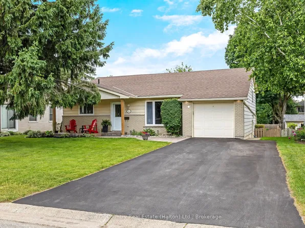 14 Rosemary Rd, Halton Hills, ON L7J 1E8