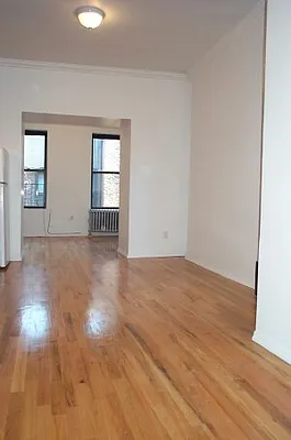 Rented by Tower Brokerage | media 30