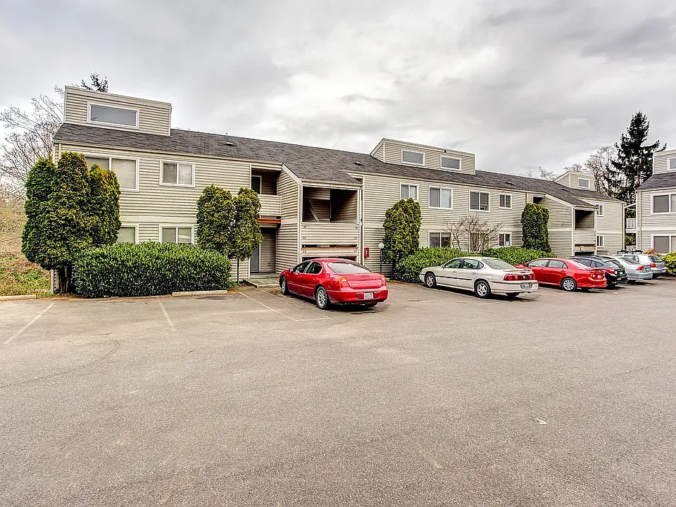 Heather Ridge, 2 Bedrooms, 1 Bathroom Apartments for Rent!