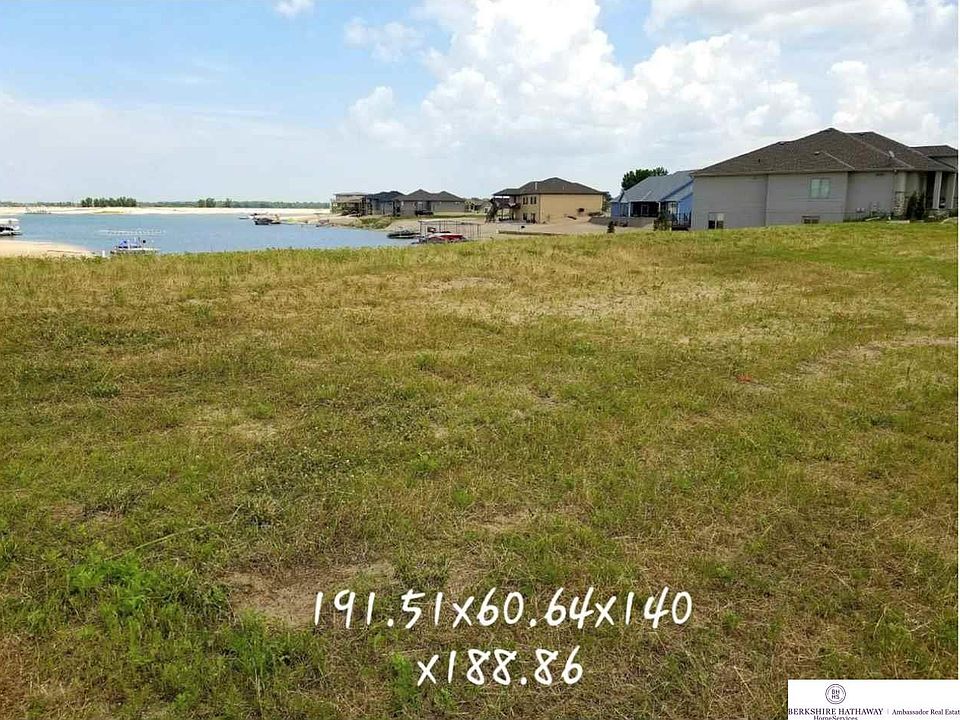 1st image of 310 Driftwood Ln