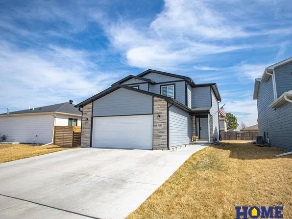 1640 SW 28th St, Lincoln, NE 68522