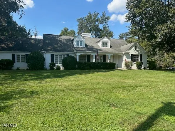 406 Castle Oaks Dr, Kingsport, TN 37663