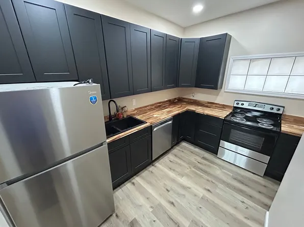 316-318 W Adams St, Muncie, IN 47305