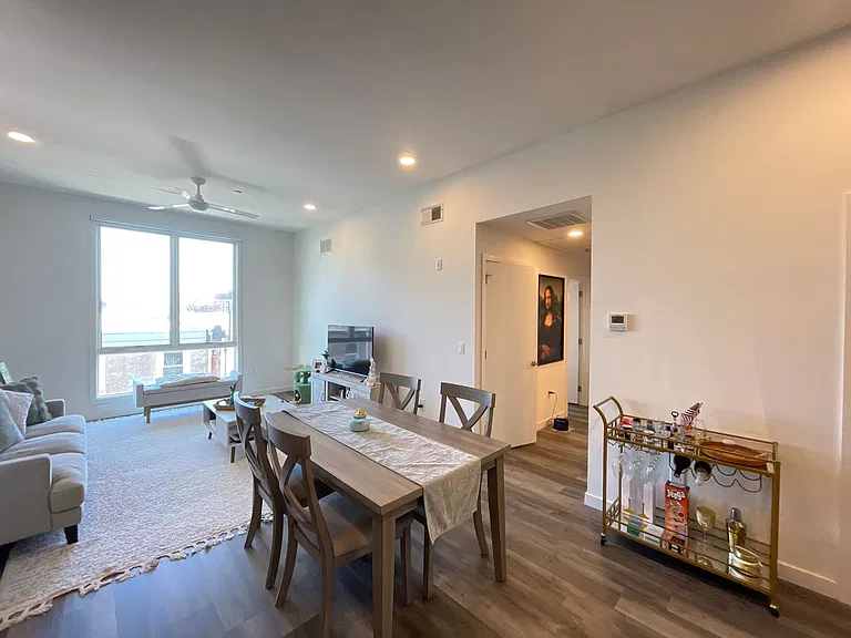 2559 Amber - Residential — Photo 11