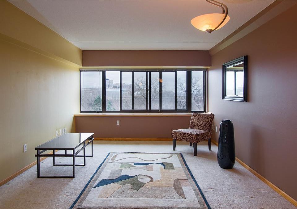 1st image of 1920 S 1st St APT 207