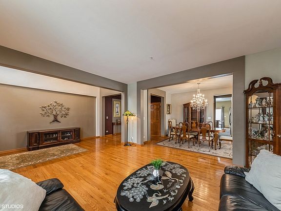 5th image of 5775 River Birch Dr