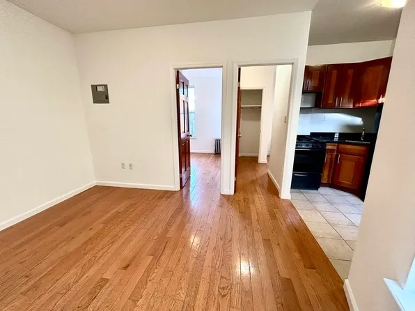 41 East 7th Street image 12 of 16