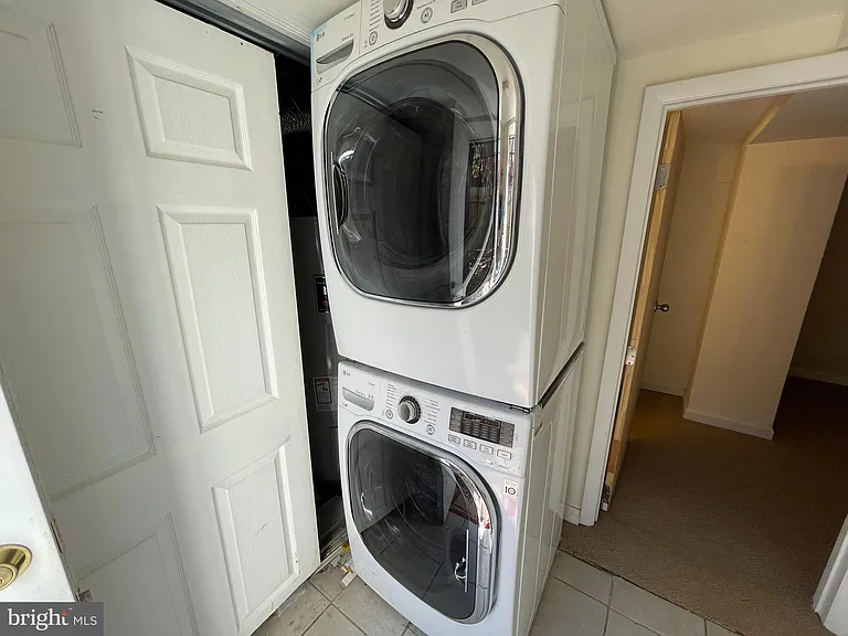 514 Columbia Rd NW — Photo 34