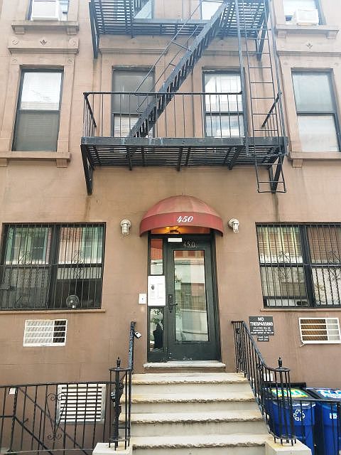 1st image of 450 W 55th St APT 3RW