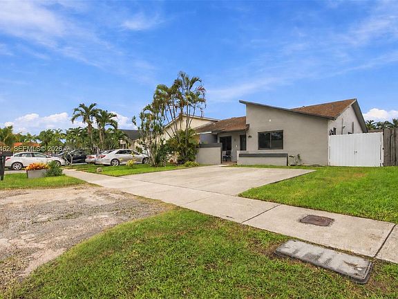 2nd image of 10916 SW 146th Ct