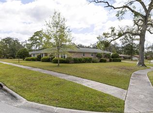 2882 Navajo Rd, Orange Park, FL 32073