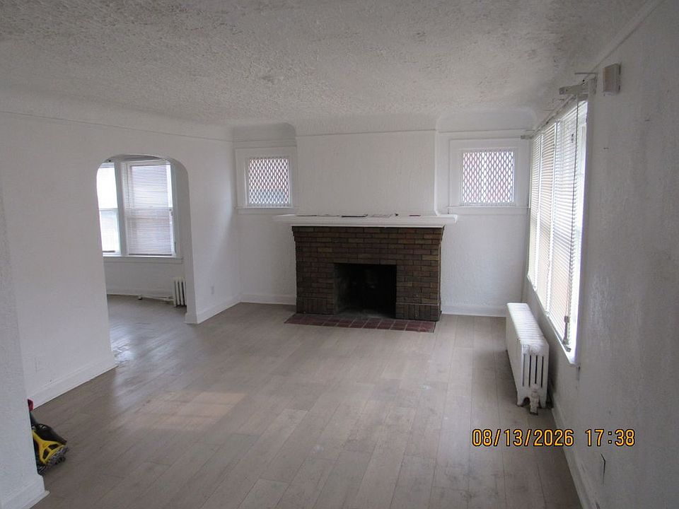 2nd image of 16254 Linwood St