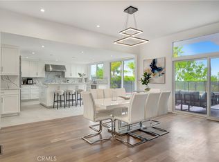 16168 Royal Oak Rd, Encino, CA 91436