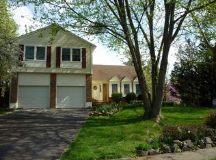 13405 Melville Ln, Chantilly, VA 20151