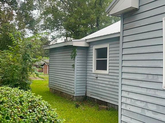 5th image of 312 25th St SW