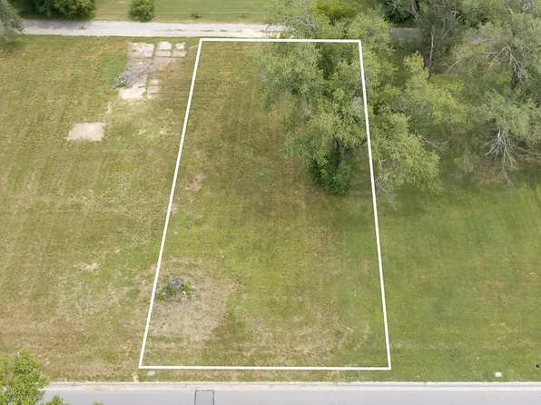 3 10th Ave, Leavenworth, KS 66048