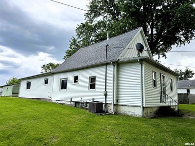 313 Central Ave, Saint David, IL, 61563