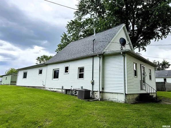 313 Central Ave, Saint David, IL 61563