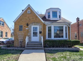 7167 N Moody Ave, Chicago, IL 60646